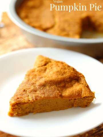 The Healthiest Crustless Pumpkin Pie | Strength and Sunshine @RebeccaGF666 Everything you love about pumpkin pie, but gluten-free, vegan, allergy-free, and none of the work! This is the Healthiest Crustless Pumpkin Pie around! So healthy, this dessert recipe may just be your next breakfast too!