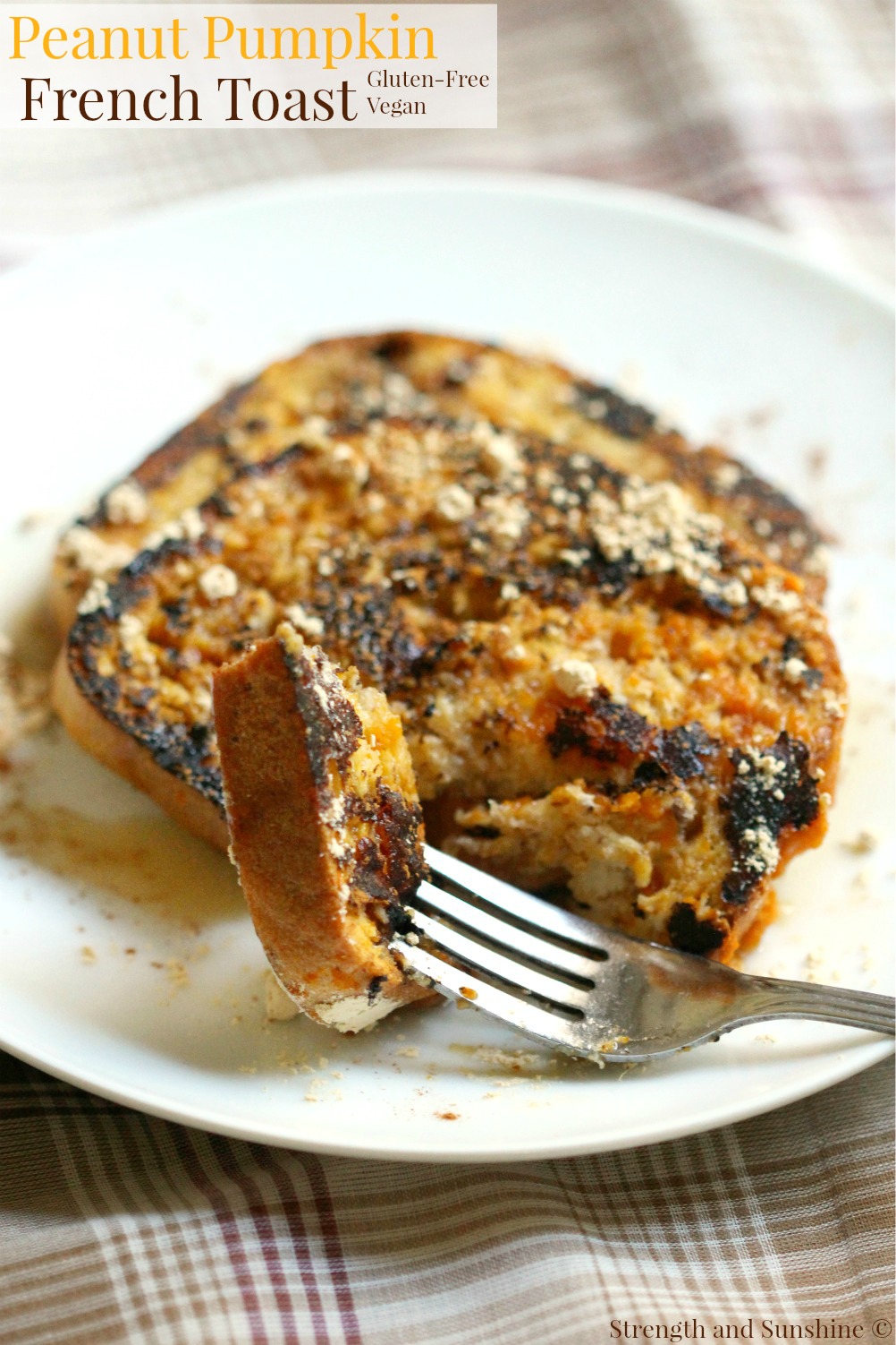 Peanut Pumpkin French Toast | Strength and Sunshine @RebeccaGF666 Peanut and pumpkin combine to make the best single-serve, gluten-free, vegan French toast! The only recipe you'll need for a unique and flavorful healthy breakfast!