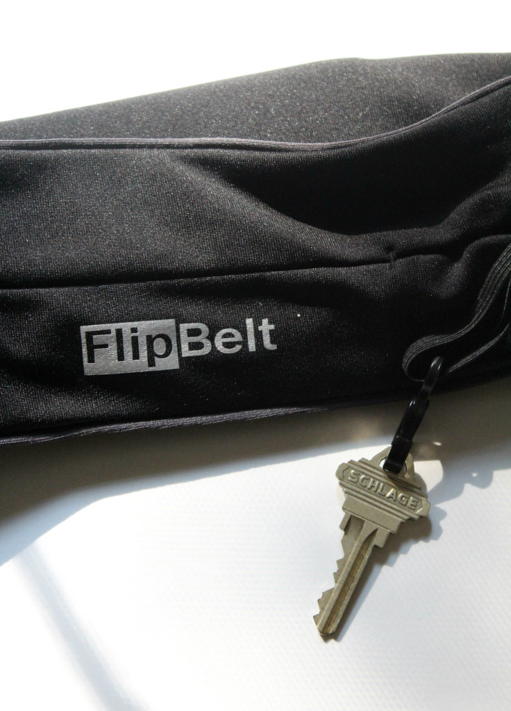 FlipBelt Review | Strength and Sunshine #FlipBelt #Running #Fitness