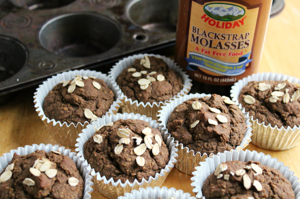 Apple Gingerbread Muffins | Strength and Sunshine @RebeccaGF666 #glutenfree #vegan #gingerbread #muffins #apple #baking