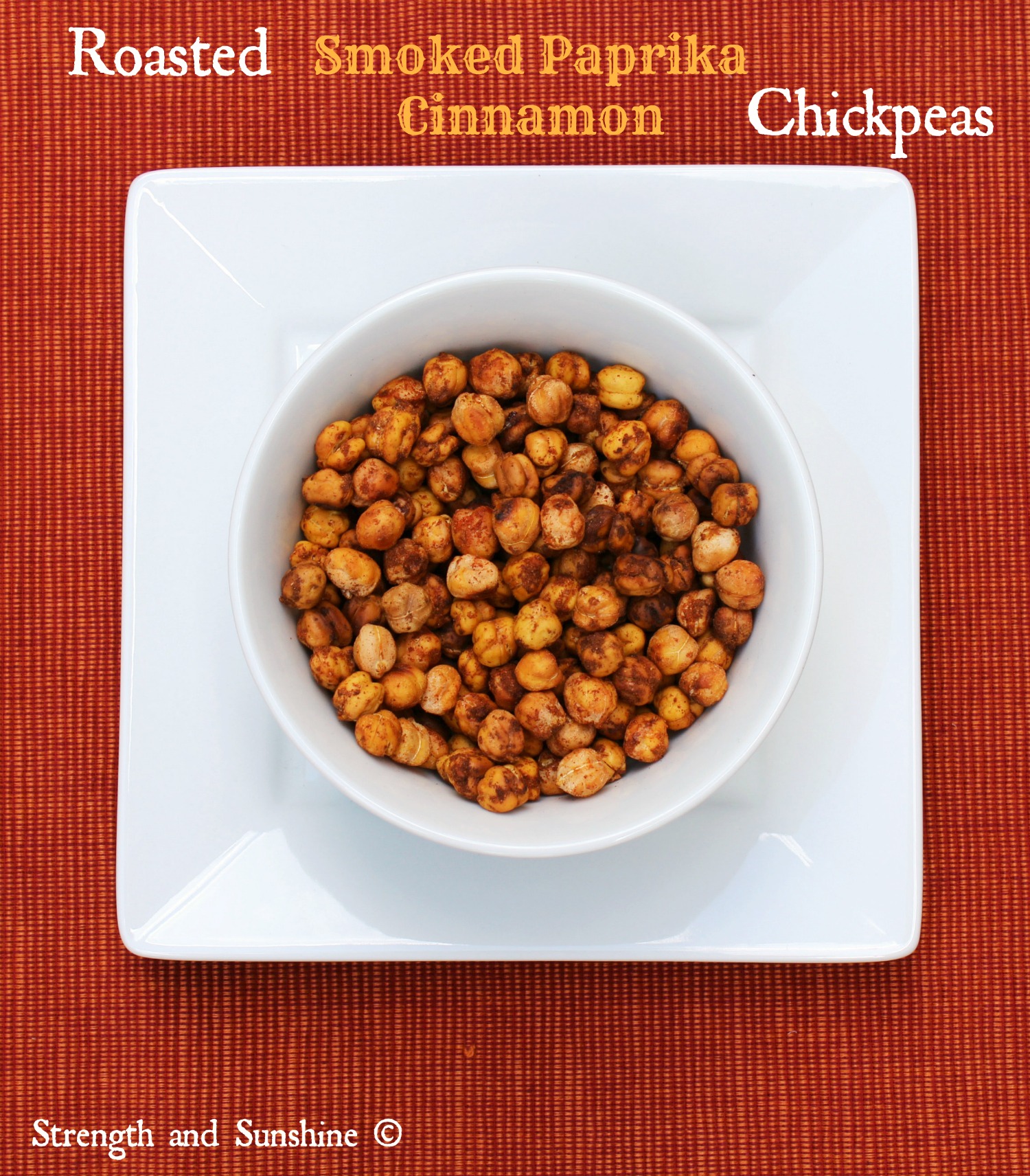 Roasted Smoked Paprika Cinnamon Chickpeas | Strength and Sunshine @RebeccaGF666 #chickpeas #glutenfree #vegan #smokedpaprika #cinnamon #snacks