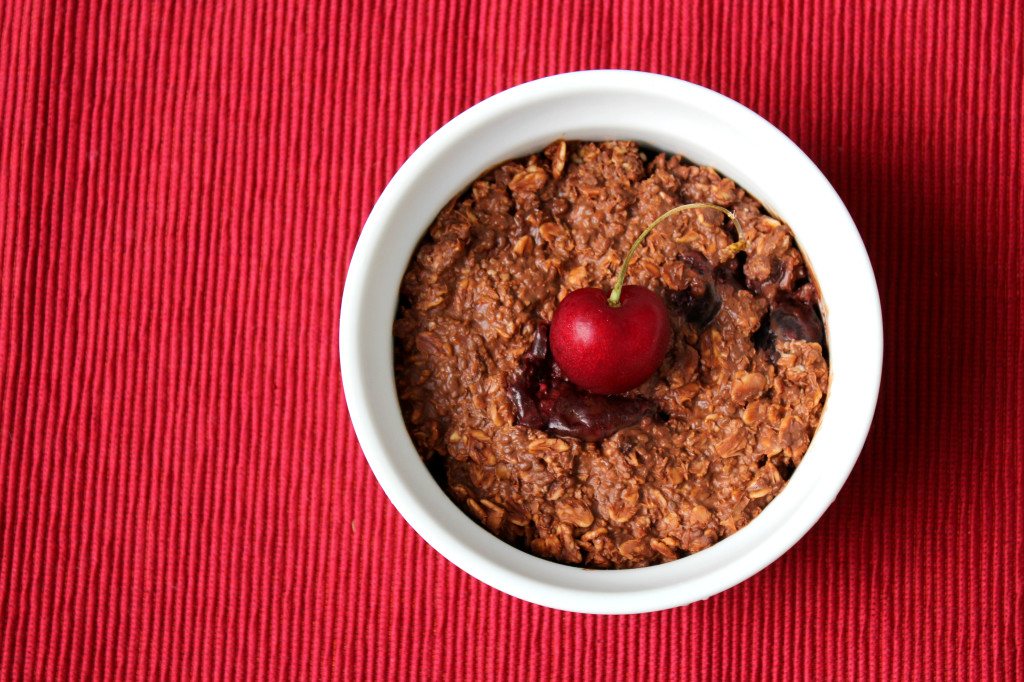 Cherry Chocolate Oat Bake | Strength and Sunshine @RebeccaGF666 Cherries. One of the sweetest, decadent fruits of the season. Dark red sweetness paired with the luxurious smooth taste of chocolate will have you dreaming about breakfast all night long! Gluten-free and vegan, this healthy Cherry Chocolate Oat Bake will beckon you to the breakfast table!