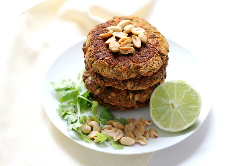 Pad Thai Broccoli Burgers | Strength and Sunshine @RebeccaGF666 The flavors of Pad Thai packed into the ultimate bean and broccoli burger! Gluten-free, vegan, Pad Thai Broccoli Burgers are a perfect dinner recipe to satisfy even your carnivorous friends!