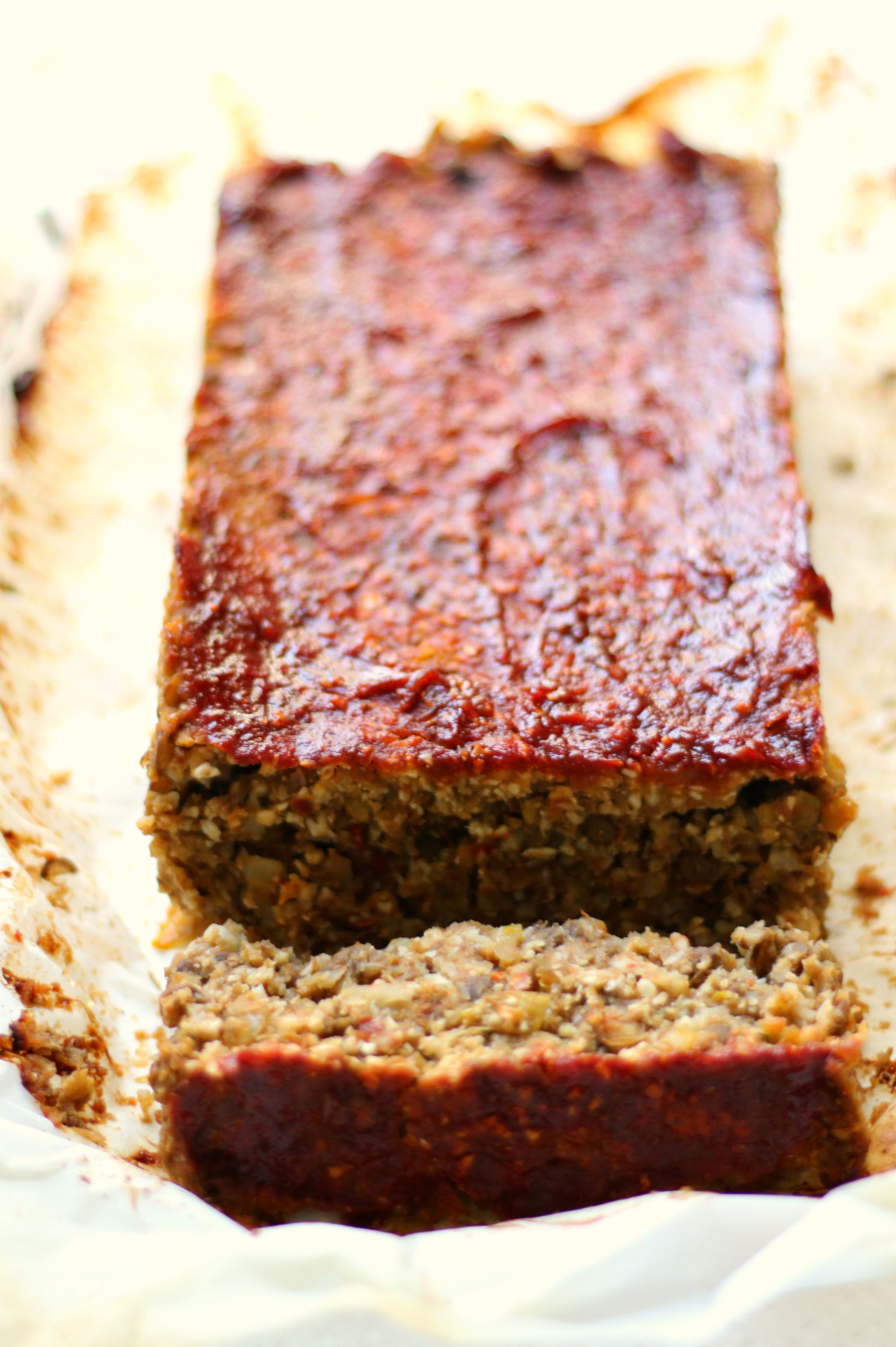 Vegan Cauliflower Lentil Loaf | Strength and Sunshine @RebeccaGF666 A hearty plant-based dinner idea that will satisfy even meat-eaters! A Vegan Cauliflower Lentil Loaf that mimics the classic meatloaf with no meat, gluten-free, nut-free, and soy-free! Get all your protein and veggies in this healthy recipe!