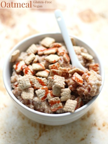 Cinnamon Crunch Oatmeal | Strength and Sunshine @RebeccaGF666 Just the breakfast recipe you need to start your day right! Cinnamon Crunch Oatmeal that tastes decadent, but is healthy, whole grain, and has a fun sweet crunch! This easy single-serve oatmeal is gluten-free, allergy-free, and vegan! ad