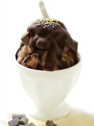 Triple Chocolate Brownie Chunk Ice Cream Sundae (Gluten-Free, Vegan) | Strength and Sunshine @RebeccaGF666 A devilishly decadent dessert recipe for when you just need chocolate! Triple Chocolate Brownie Chunk Ice Cream Sundaes that are gluten-free, vegan, and allergy-free! Chocolate frozen dessert with soft brownie chunks and a homemade magic chocolate shell!