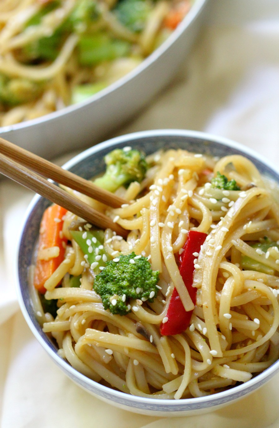10-Minute Gluten-Free Vegetable Lo Mein (Vegan, Allergy-Free) | Strength and Sunshine @RebeccaGF666 You can have this side dish on the table in 10 minutes! A quick & easy 10-Minute Gluten-Free Vegetable Lo Mein recipe that's better than Chinese take-out, is vegan, and top-8 allergy-free! Great for dinner and perfect for using as healthy leftover lunches! #lomein #glutenfree #vegan #noodles #chinesefood #takeout