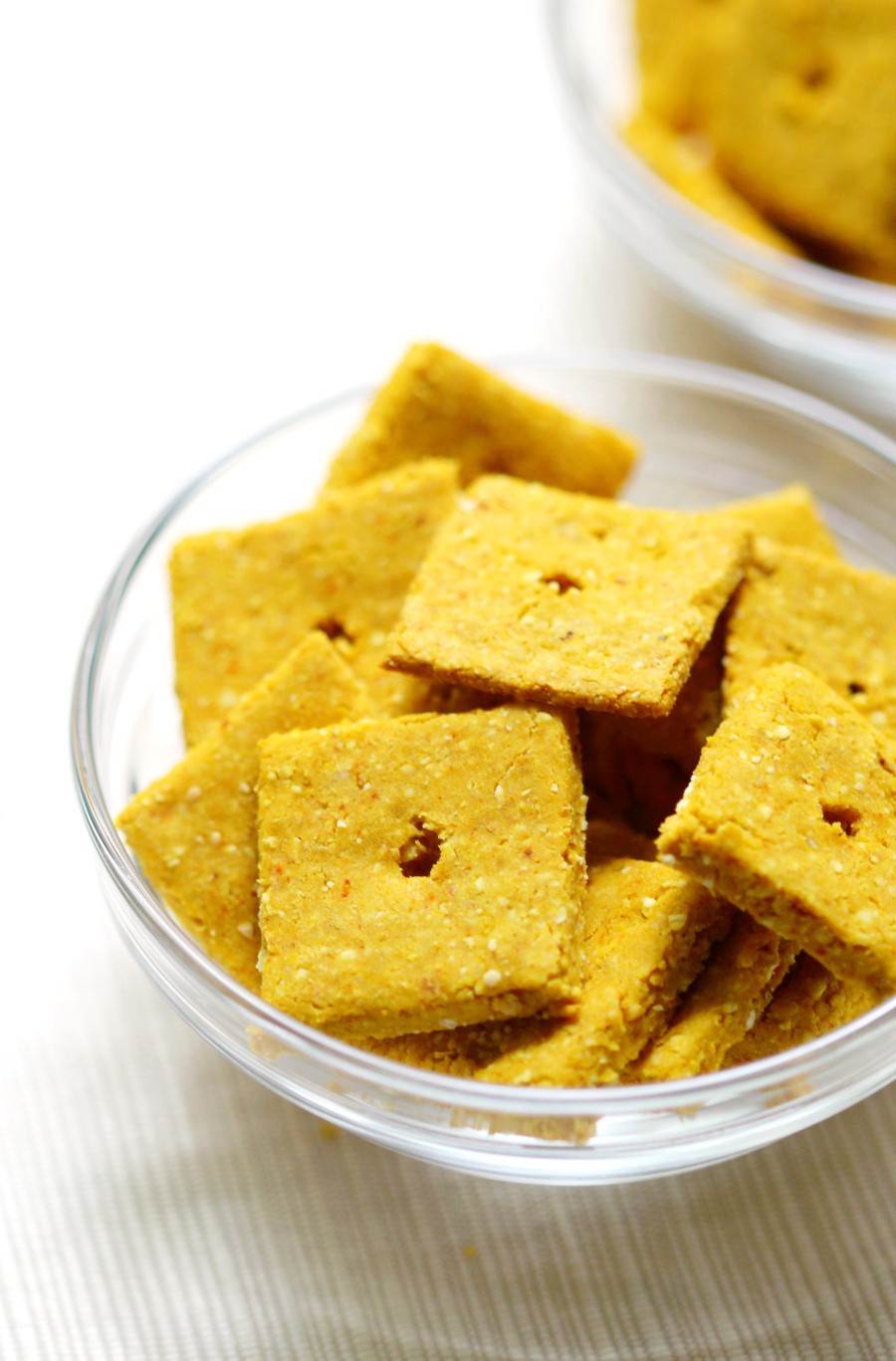 small-clear-bowl-cheez-its