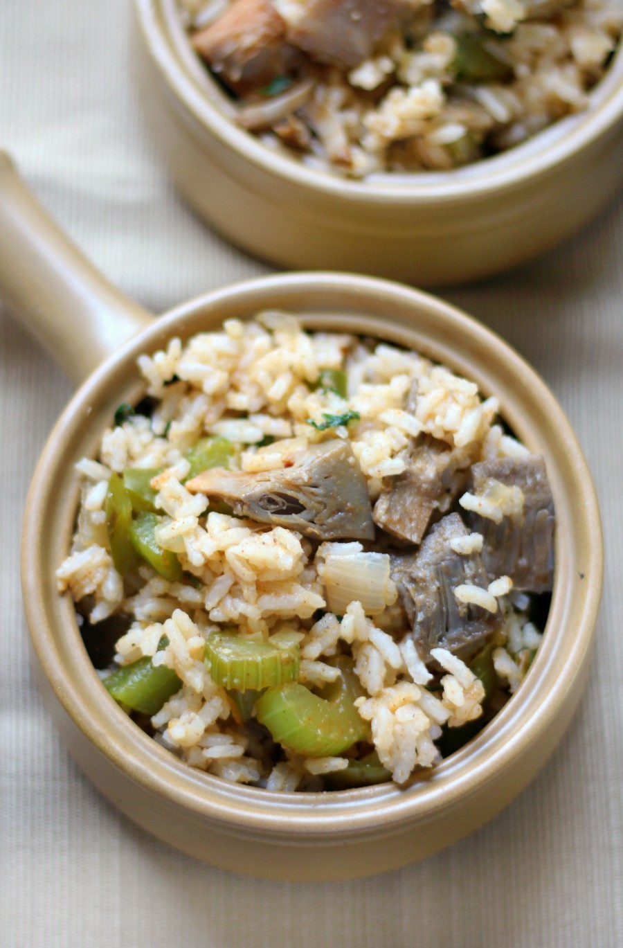 overhead-vegan-dirty-rice-in-tan-bowls