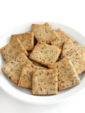 white plate filled with gluten-free wheat thins crackers