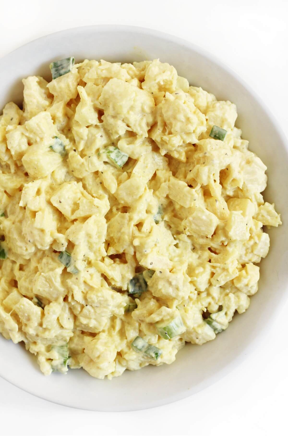 right side of bowl with vegan egg salad made with hearts of palm.